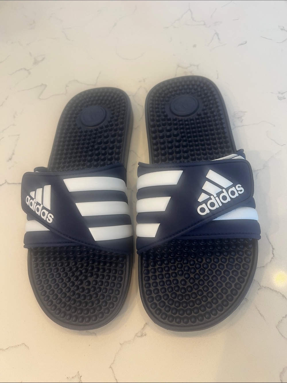 adidas men’s Navy brand new